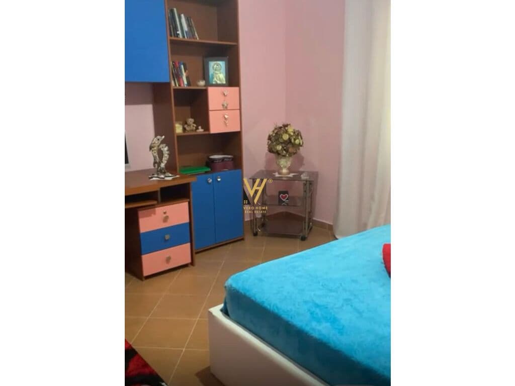 JEPET SHTEPI DUBLEX ME QERA NE SELITE 800 EURO 3