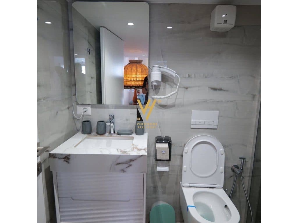 JEPET DUPLEX ME QERA TEK ALI DEMI 60.000 LEKE 4