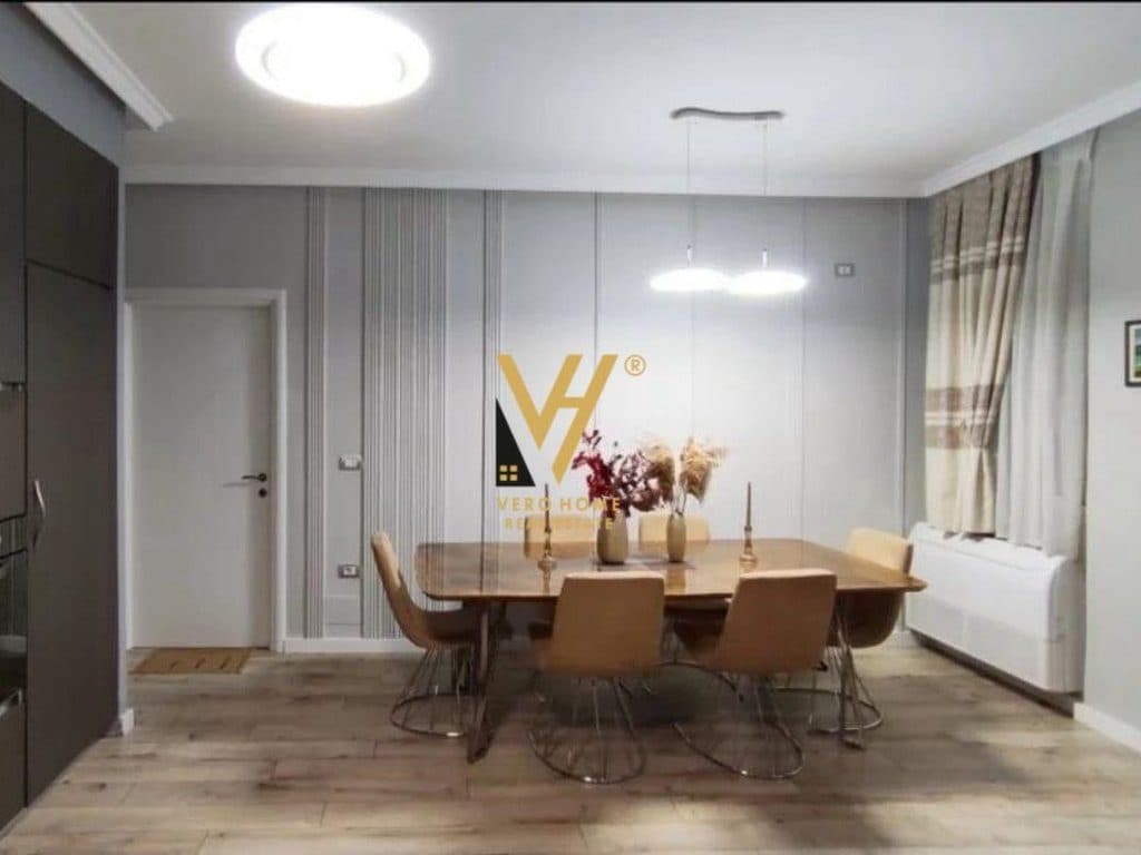 JEPET APARTAMENT 2+1+2BLK ME QIRA TE KOPSHTI BOTANIK 60.000 LEKE 3