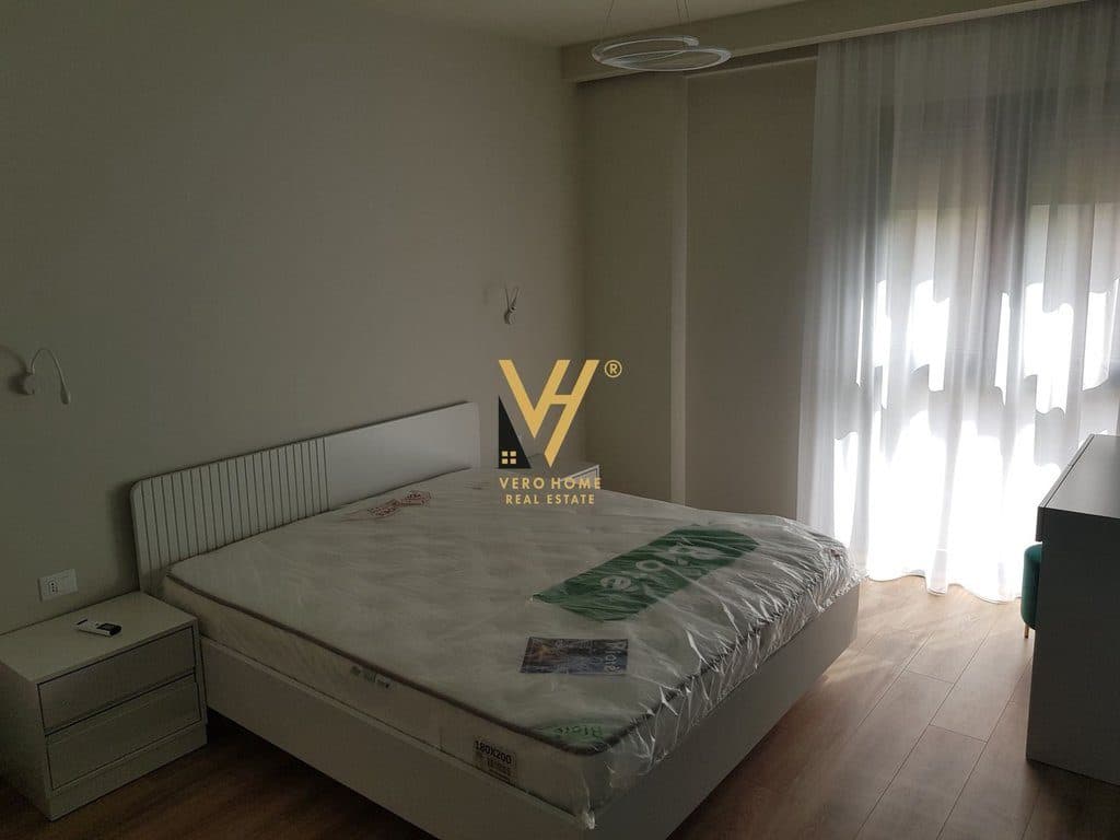 JEPET APARTAMENT 2+1+2 BLK ME QERA TE KODRA E DIELLIT 750 EURO 4