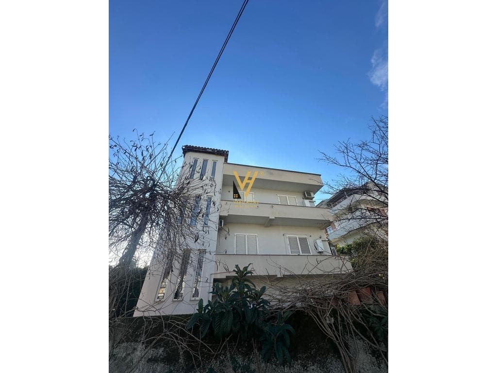 SHITET VILE 3 KATESHE TE RRUGA E ELBASANIT 1.000.000 EURO