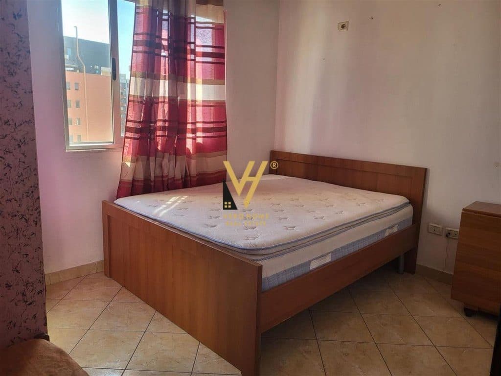 JEPET APARTAMENT 2+1+BLK ME QERA NE ASTIR 450 EURO 3