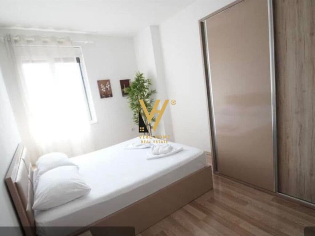 Jepet Apartament 1+1+ballkon me qera ne Qender 66 m2 2
