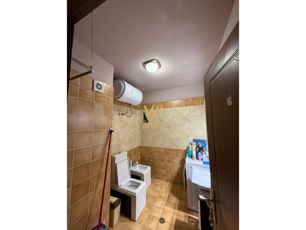 JEPET APARTAMENT 2+1+BLK ME QERA TE SQUARE 21- 600 EURO 4