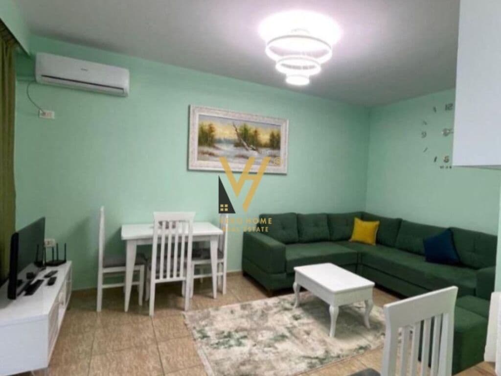 Jepet Apartament 1+1+blk me qera tek Ish Restorant Durresi