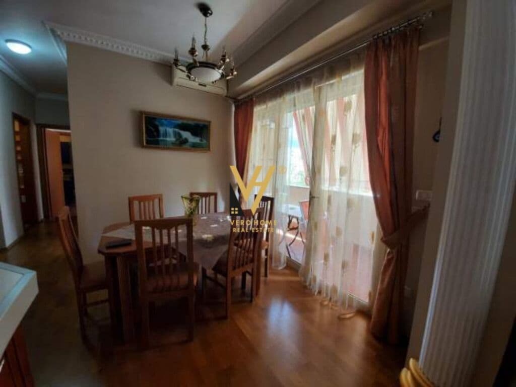 Jepet Apartament 2+1+2+ballkon me qera te Komuna e Parisit 100 m2 3