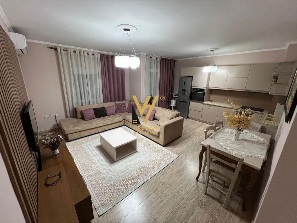 JEPET APARTAMENT 2+1+2+BLK ME QIRA TE VILA L, ASTIR 55.000 LEKE