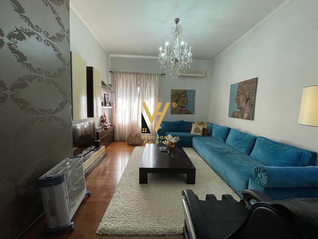 JEPET APARTAMENT 2+1 ME QERA NE QENDER 1.500 EURO