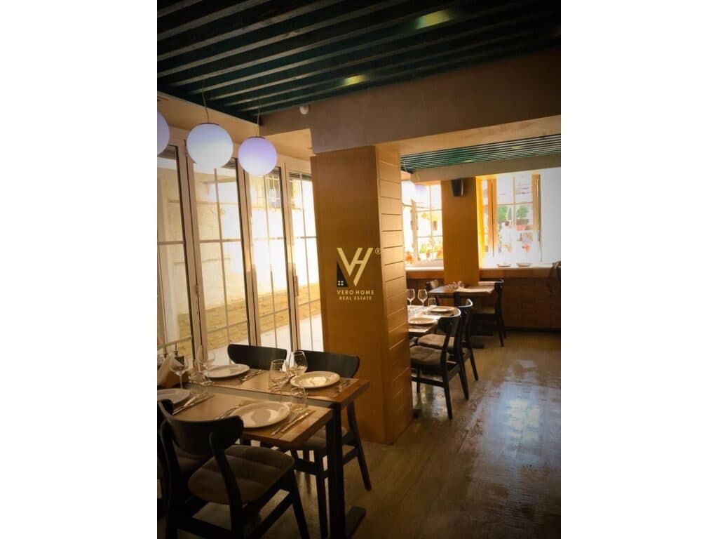 Jepet Restorant me qera te Rruga e Durresit 157 m2