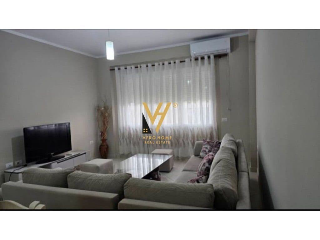 JEPET APARTAMENT 2+1+BLK ME QERA KOPSHTI ZOOLOGJIK 65.000 LEKE 2