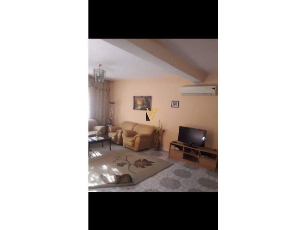 JEPET VILE TRE KATESHE ME QERA NE DON BOSKO 2.000 EURO 2