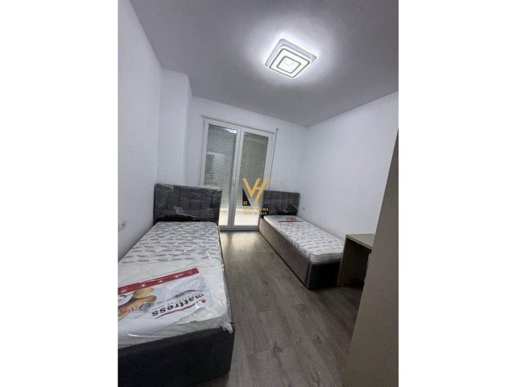 JEPET APARTAMENT 2+1+2+BLK ME QERA TEK UNIVERS CITY 600 EURO 4