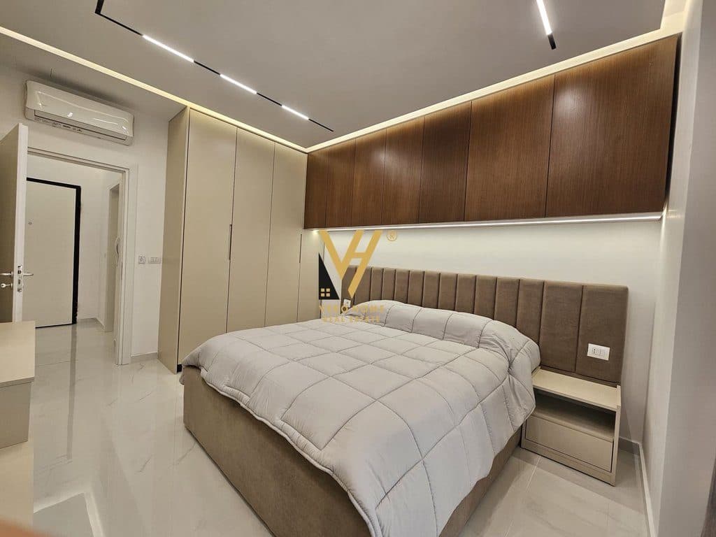 JEPET APARTAMENT 1+1 ME QIRA TEK ZOGU I ZI 800 EURO 4