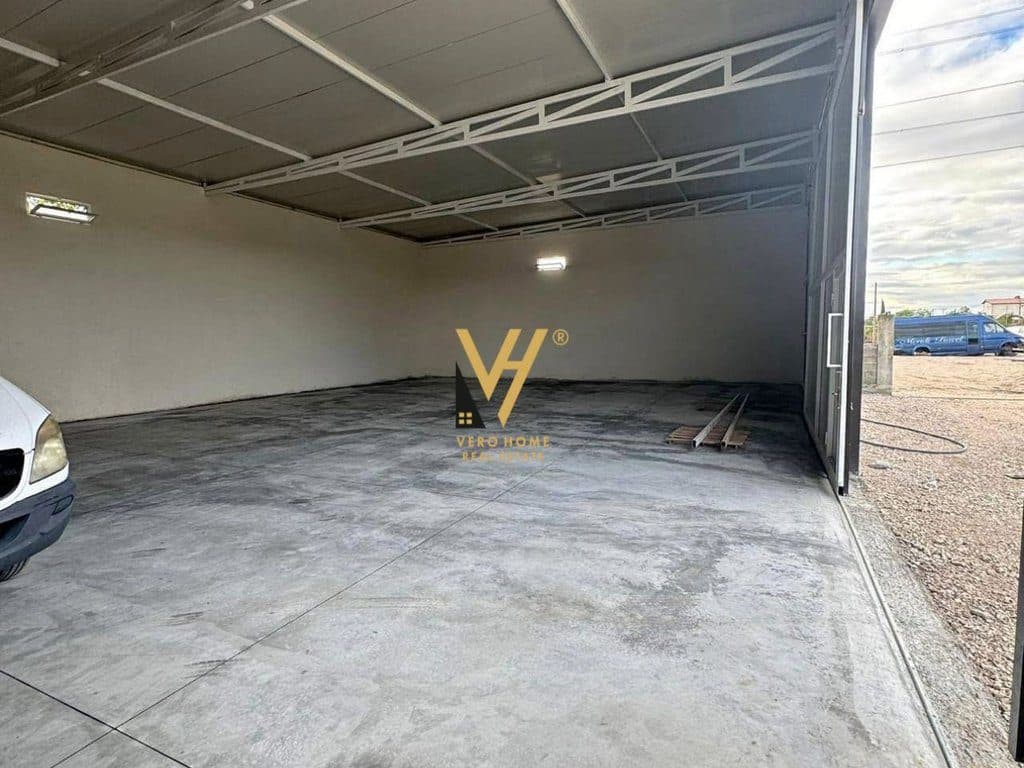 JEPET MAGAZINE 340 M2 ME QERA NE KAMEZ 1.500 EURO 3