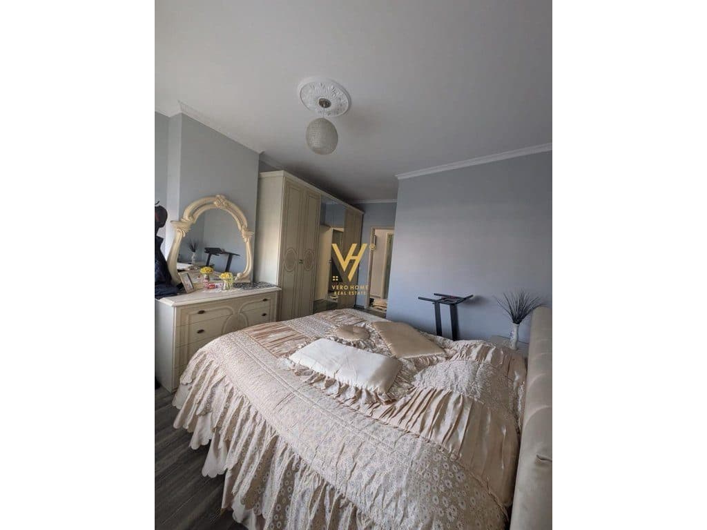 SHITET APARTAMENT 2+1+2 TE STACIONI I TRENIT 270.000 EURO 4
