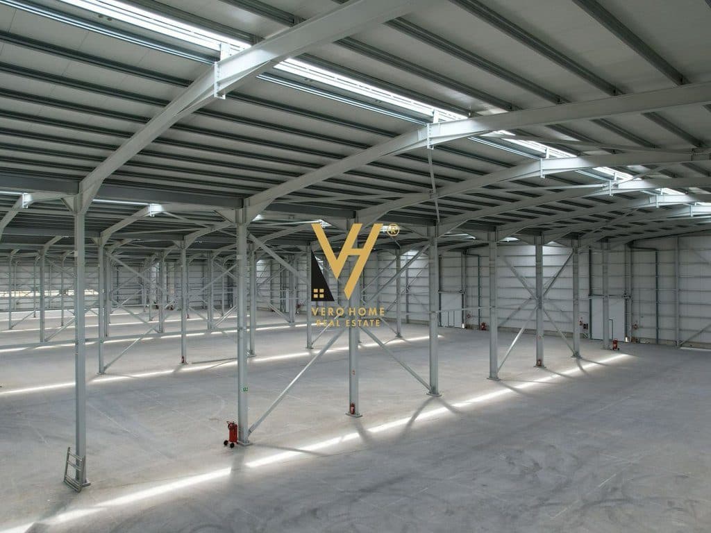 JEPE KAPANON 6.200 M2 ME QERA NE VORE 37.000 EURO 3