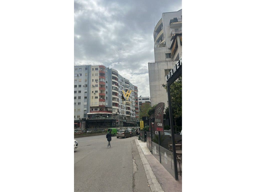 SHITET AMBIENT BIZNESI 75M2 NE ASTIR 150.000 EURO