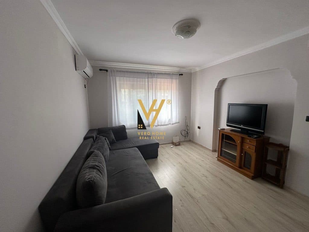 JEPET APARTAMENT 1+1 ME QERA NE MYSLYM SHYR 60.000 LEKE