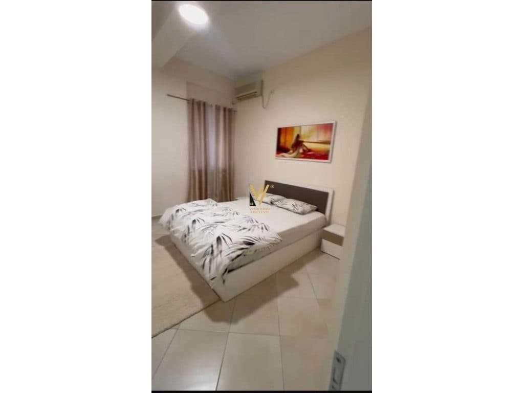 JEPET APARTMENT 1+1+BLK ME QIRA TE FRESKU 40.000 LEKE 3