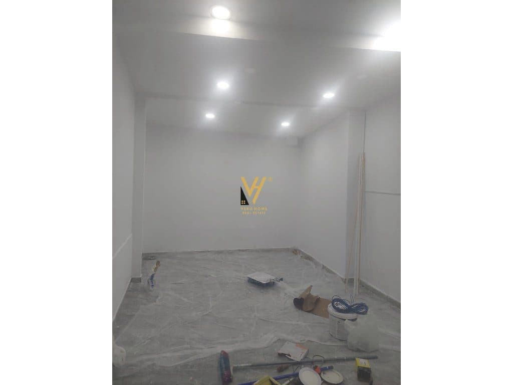 JEPET DYQAN 50 M2 ME QERA NE SELITE 35.000 LEKE