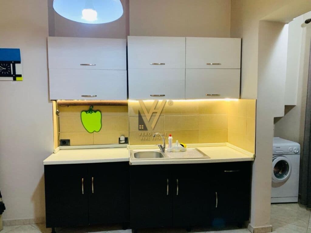 Jepet Apartament 1+1 me qera te Rruga e Kavajes 74 m2 2