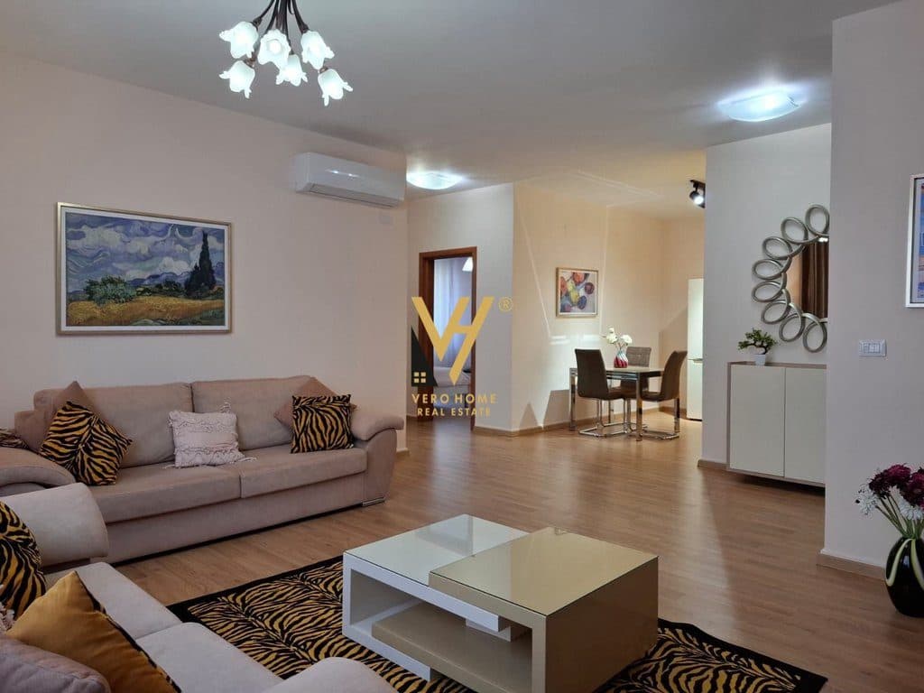 JEPET APARTAMENT 2+1+2 BLK ME QIRA TE KOPSHTI ZOOLOGJIK 72.000 LEKE