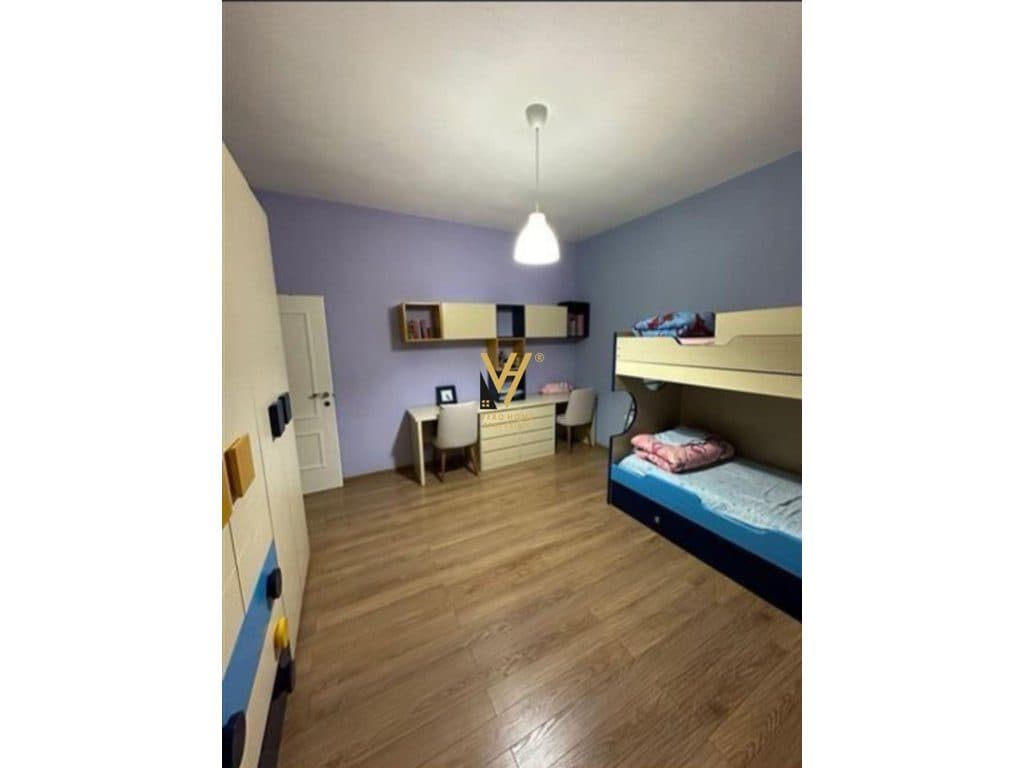 JEPET SHTEPI PRIVATE ME QERA TE RRUGA PRINC VIDI 550 EURO 3