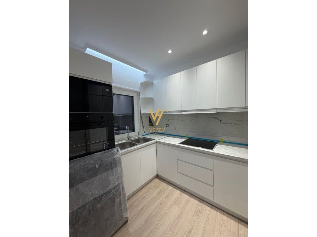 JEPET APARTAMENT 2+1+BLK ME QERA TE MYSLYM SHYRI 1.000 EURO 3