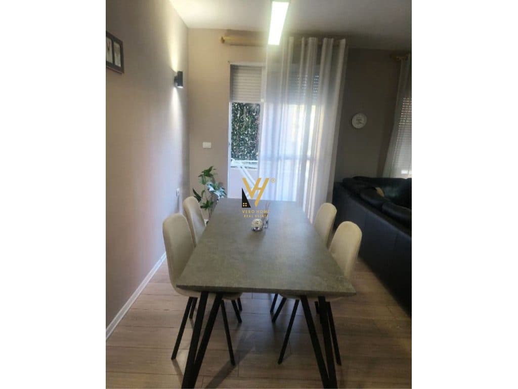 JEPET APARTAMENT 1+1+BLK ME QERA TE MYSLYM SHYRI 65.000 LEKE 2