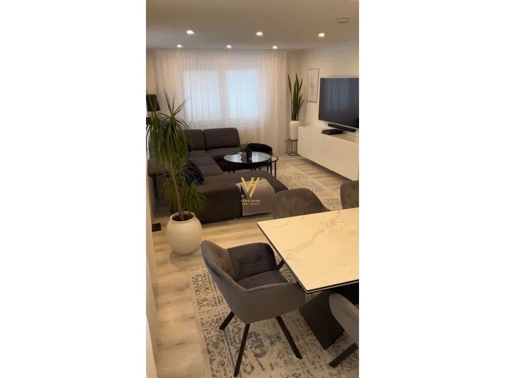 SHITET APARTAMENT 3+1+BLKTE RRUGA E KOSOVARVE 650.000 EURO
