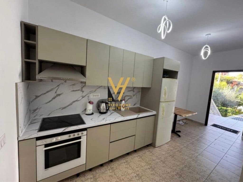 JEPET APARTAMENT 2+1 ME QIRA NE SHKOZE 500 EURO 3