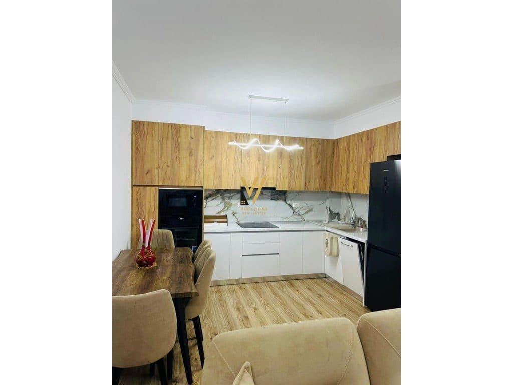 JEPET APARTAMENT 1+1+BLK ME QERA NE YZBERISHT 50.000 LEKE 2