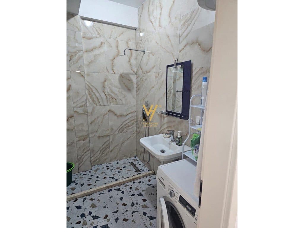 JEPET APARTAMENT 1+1 ME QERA TE ALI DEMI 55.000 LEKE 4