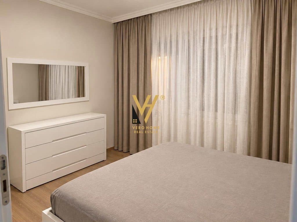 JEPET APARTAMENT 1+1+BLK ME QIRA TE RRUGA PETI 50.000 LEKE 3