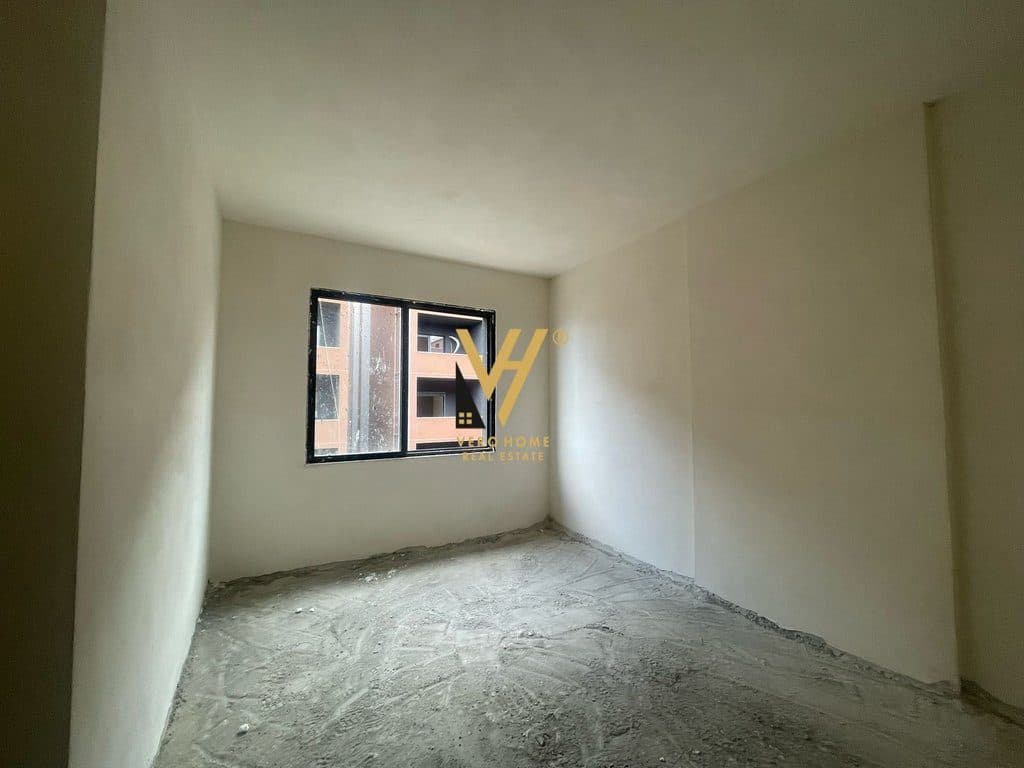 SHITET APARTAMENT 2+1+2 TE KOM.XHELUKS XIBRAKU,RRUGA E ELBASANIT 191.250 EURO 3