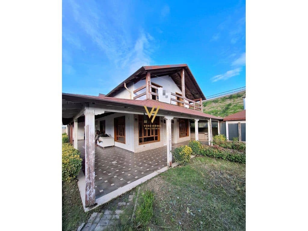 JEPET AMBIENT KOMERCIAL 400 M2 ME QERA THUMAN-KASHAR 1500 EURO