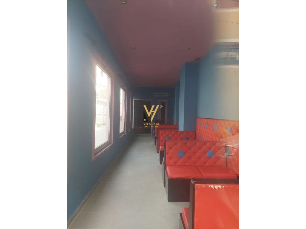 Shitet Bar-Kafe te Medreseja 204 m2