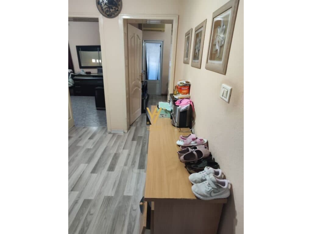 Shitet Apartament 2+1+ballkon te Rruga 5 Maji 82 m2 4