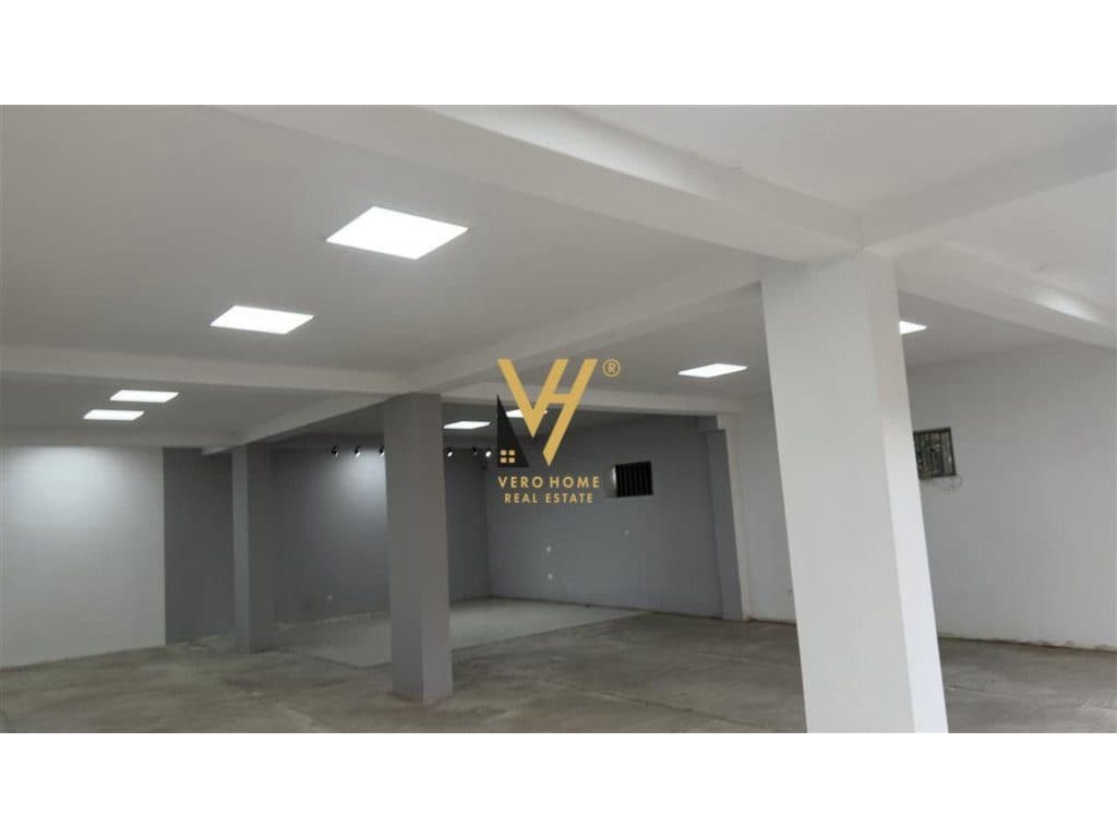 JEPET AMBIENT 200 M2 ME QIRA TE FRESKU 100.000 LEKE