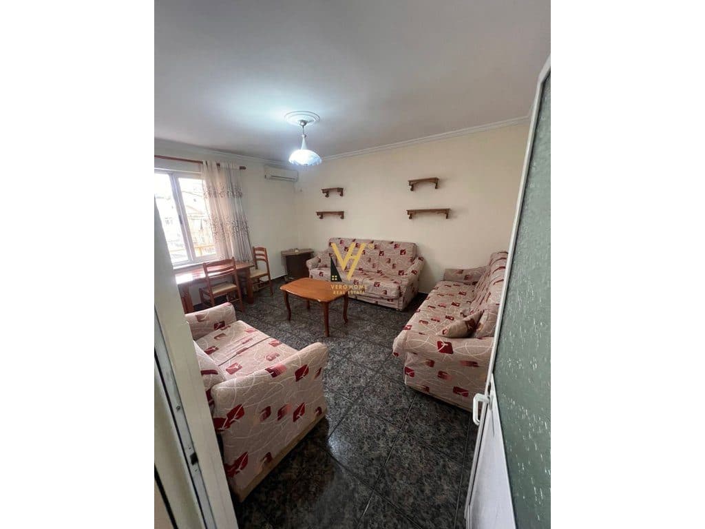 JEPET APARTAMENT 1+1+BLK ME QERA TEK ISH PARKU 45.000 LEKE