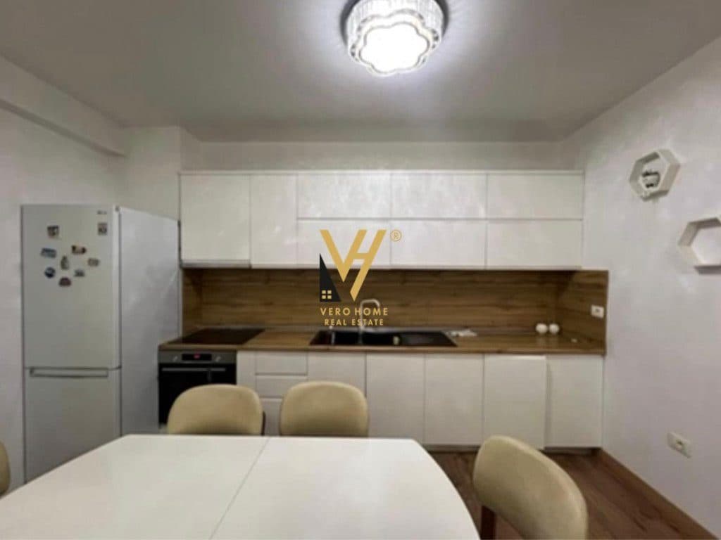 JEPET APARTAMENT 2+1+BLK ME QIRA TE KOPSHTI BOTANIK 700 EURO 2