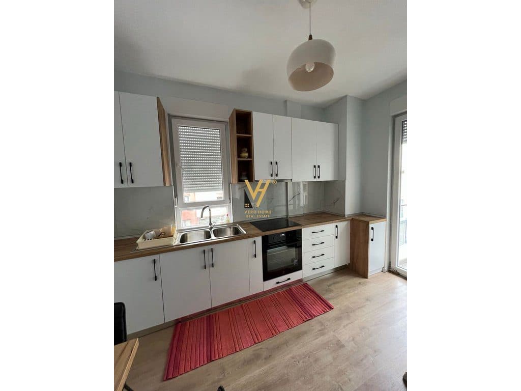 JEPET APARTAMENT 2+1+BLK ME QERA NE LAPRAKE 750 EURO 2