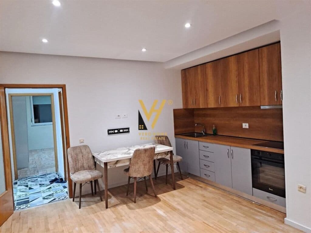 Jepet Apartament 2+1+ballkon me qera te Stacioni i Trenit 85 m2 4