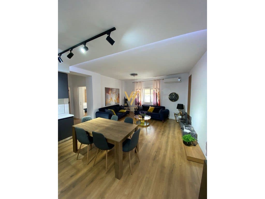 SHITET APARTAMENT 2+1+2+BLK TE KOMUNA E PARISIT 260.000 EURO
