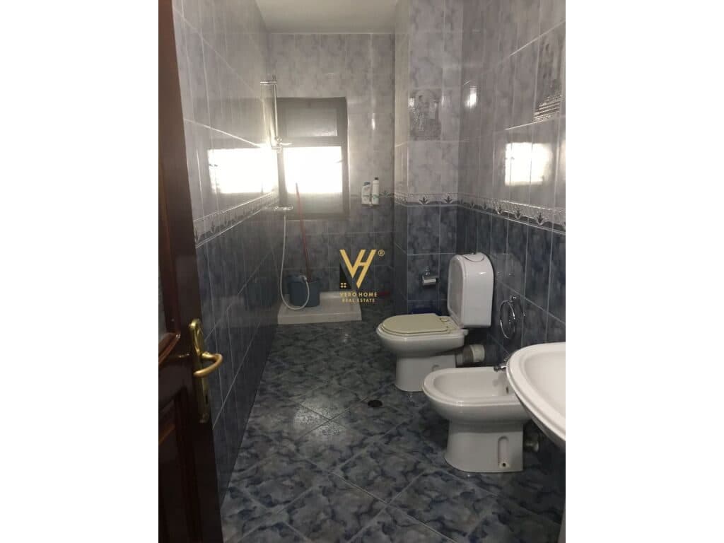 Shitet Apartament 3+1+2+ballkon te Komuna e Parisit 163 m2 4