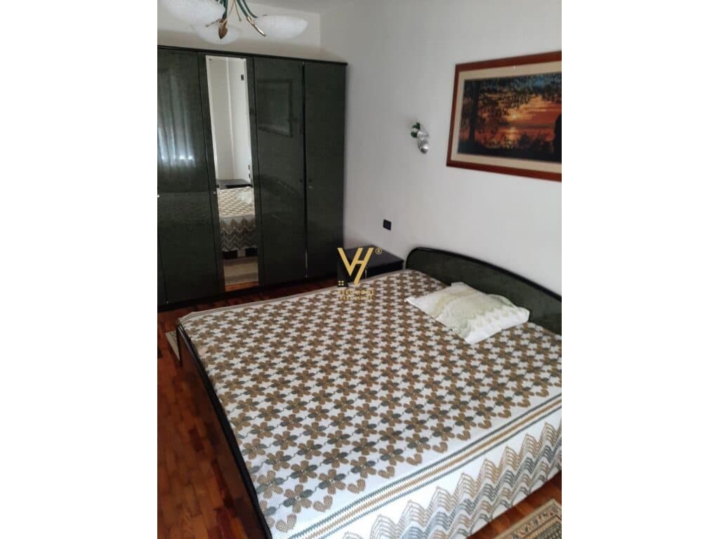 Jepet Apartament 2+1 me qera ne Kinostudio 100 m2 3