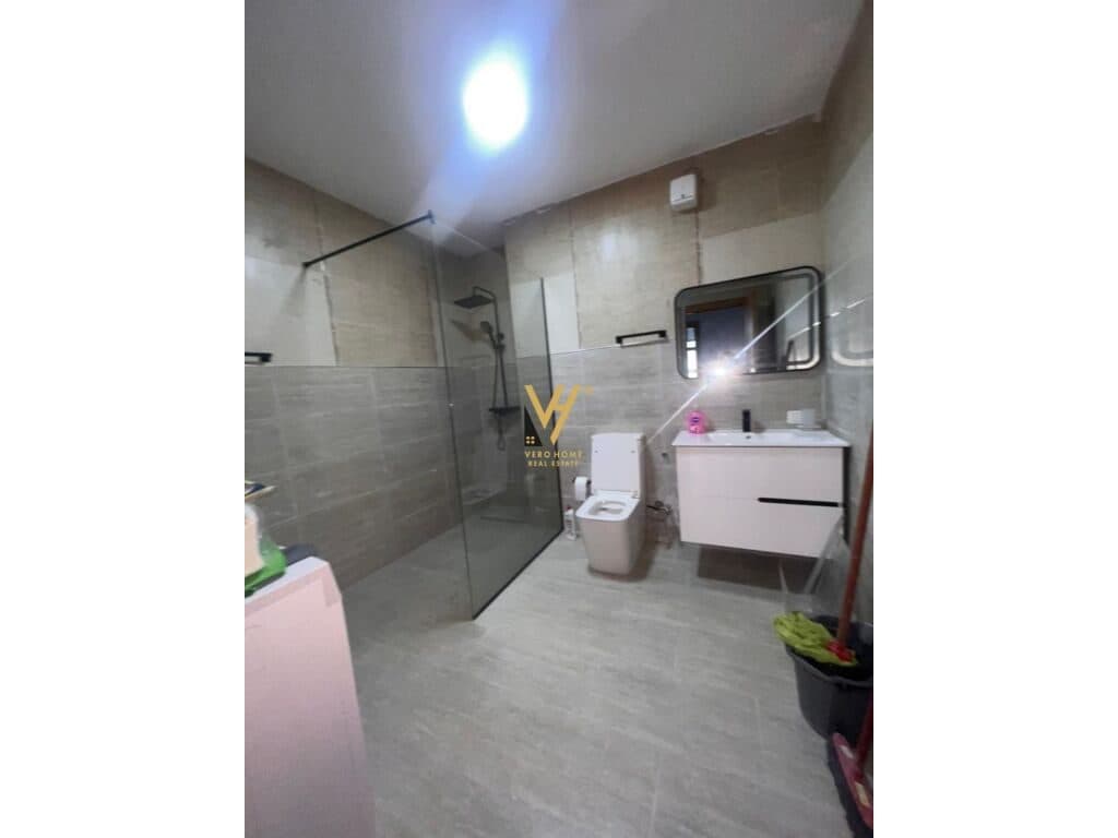 Jepet Zyre me qera te Usluga , Stacioni i Trenit 110 m2 4