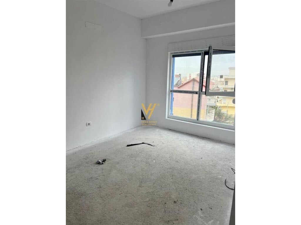 Shitet Apartament 1+1+ballkon te Ali Demi 53 m2
