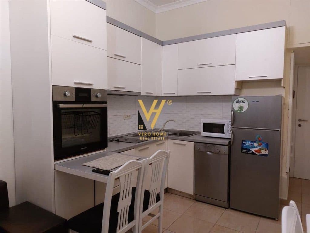 JEPET APARTAMENT 2+1+BLK ME QIRA TE SHALLVARET 690 EURO 2