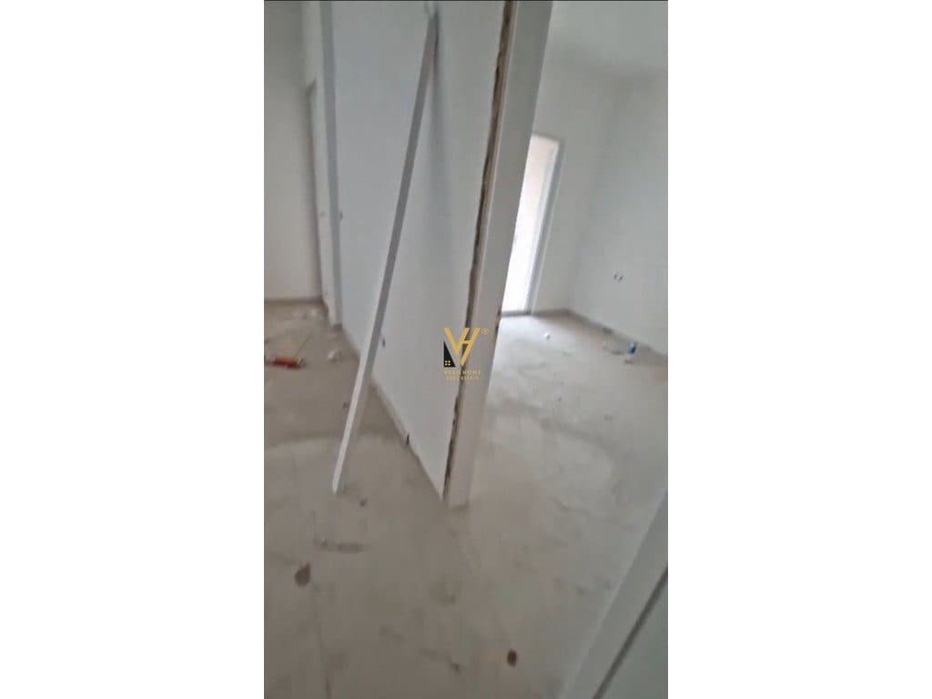 JEPET ZYRE 55 M2 ME QERA TEK AURA, LAPRAKE 500 EURO 2